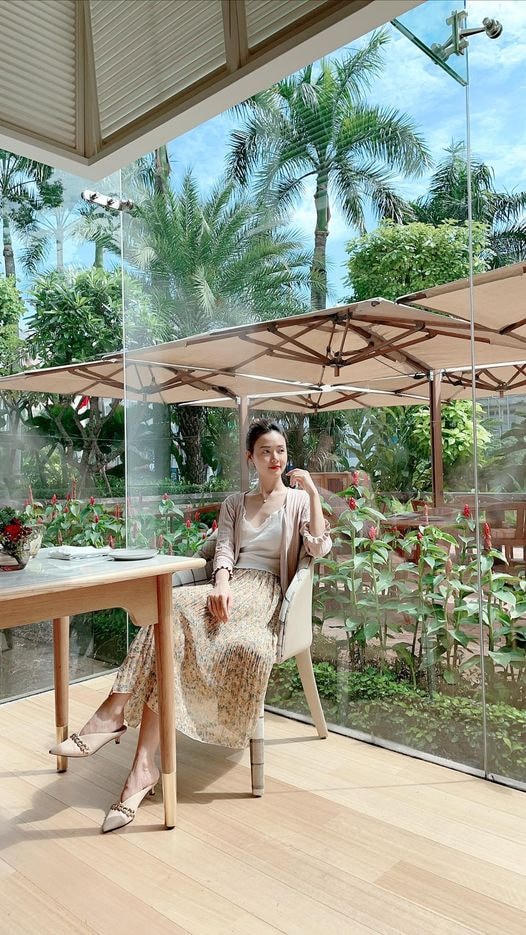 Mydu gửi lời chào năm mới: “Chúc mọi người thật an yên và trọn vẹn trong cuộc sống của mình”.