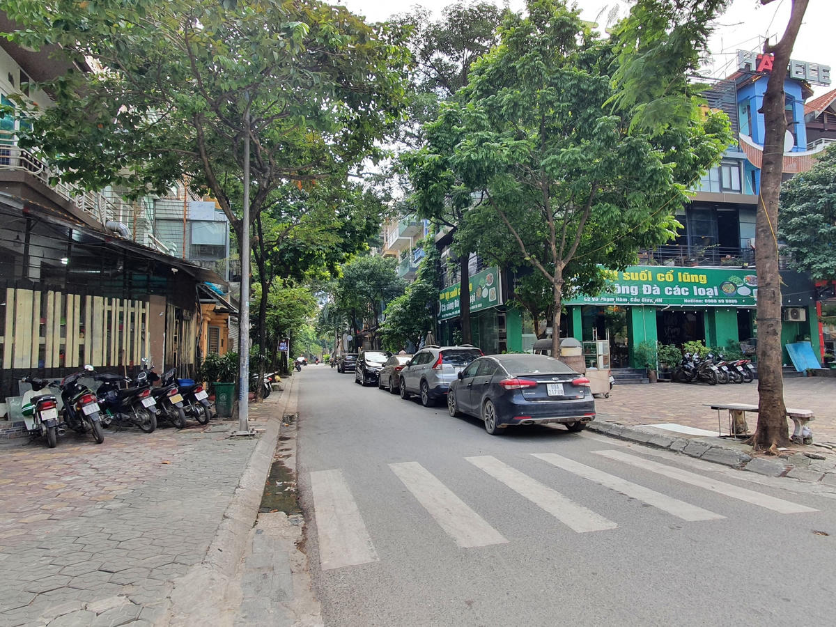 Tại Kỳ họp thứ 3 HĐND thành phố Hà Nội khoá XVI sẽ xem xét, quyết định việc đặt tên và điều chỉnh độ dài một số đường, phố trên địa bàn thành phố. Dự kiến, sẽ có 38 tuyến đường, phố mới được đặt tên.