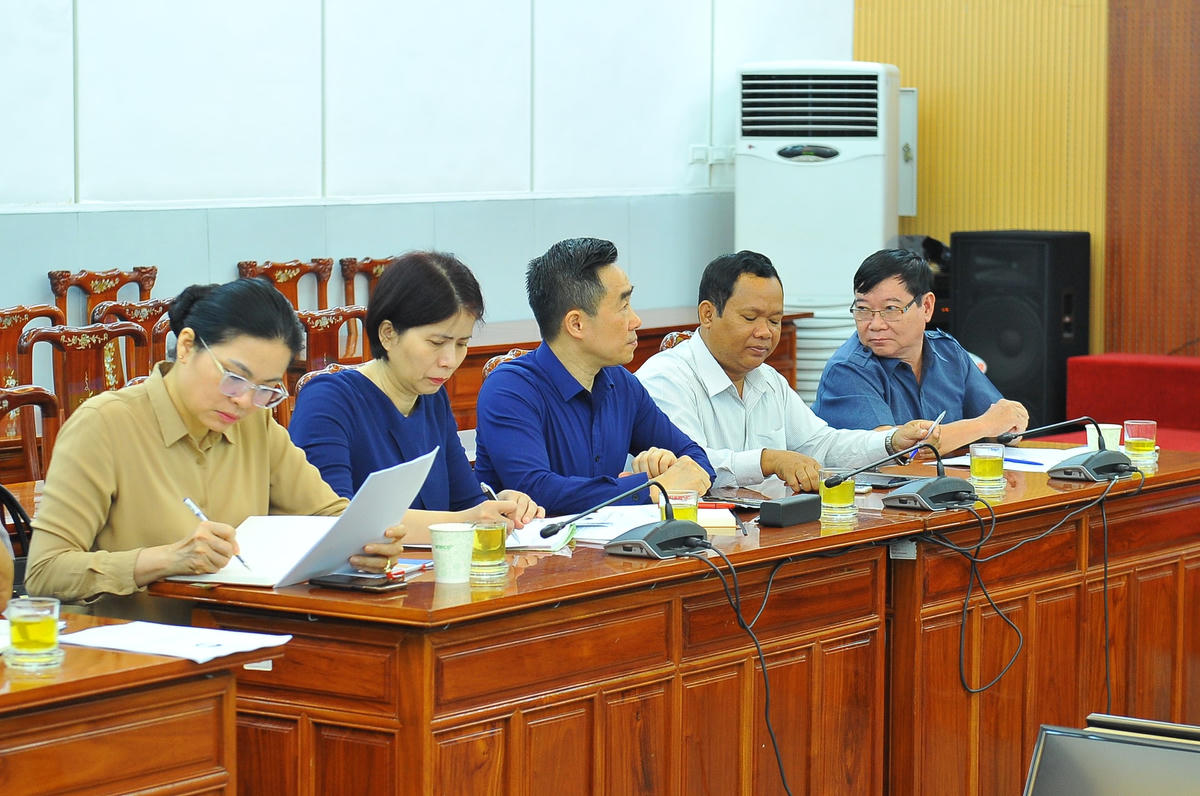 Các đại biểu dự Hội nghị.