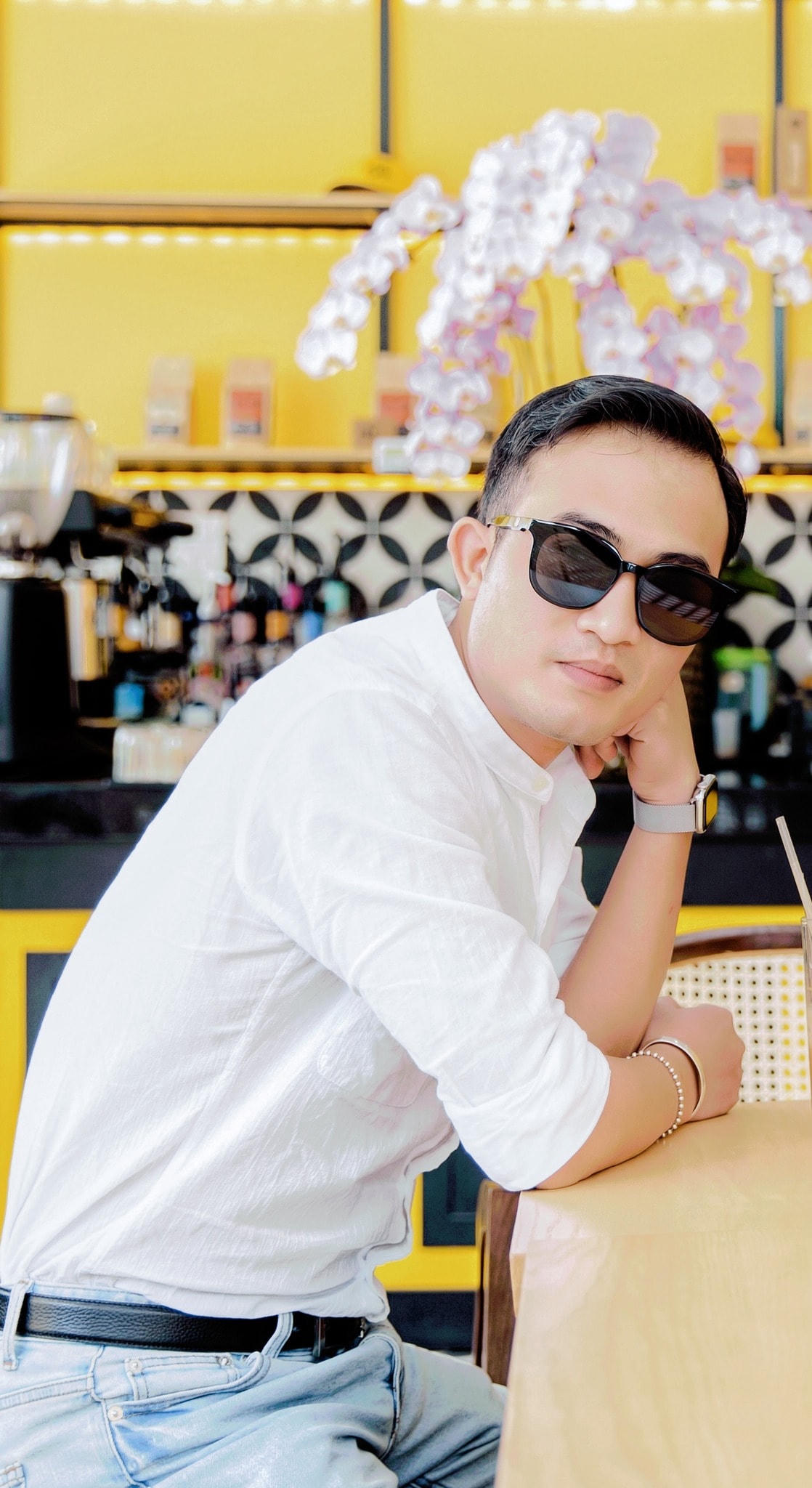 Doãn Quốc Đam đầy lãng tử hóa Đông Phong trong "Thương ngày nắng về".