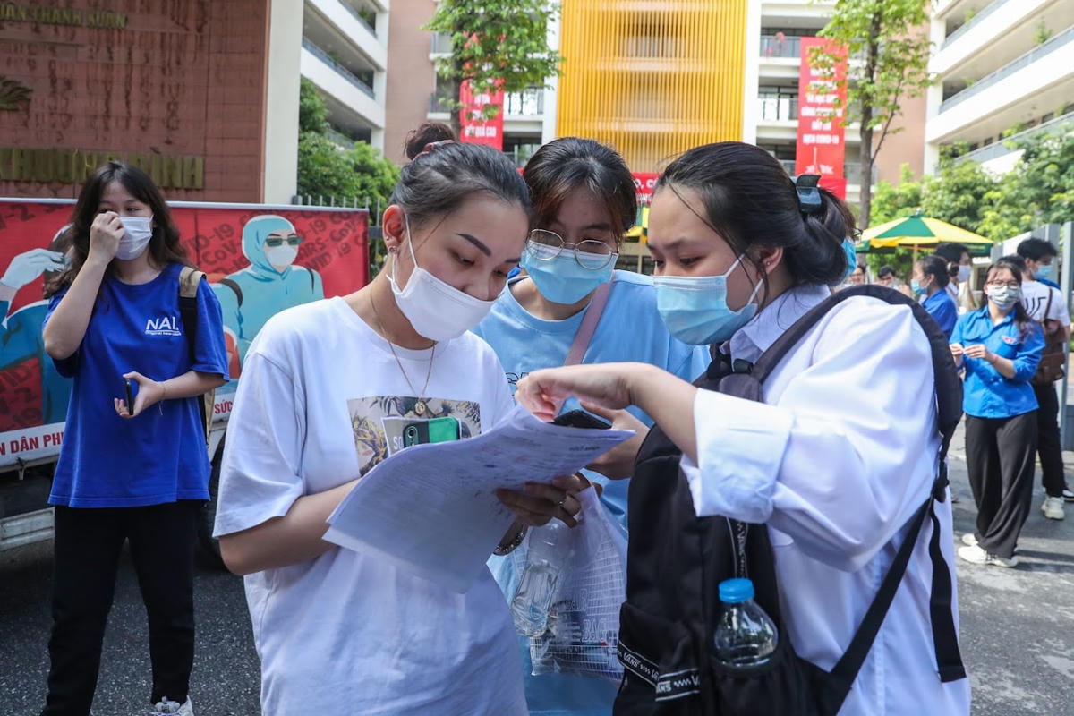 Thí sinh thi THPT Quốc gia năm 2021. Ảnh: Phạm Quang Vinh.
