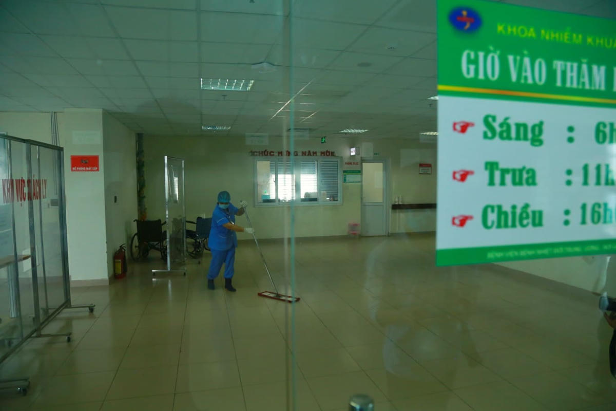 Trước đó, Khu vực tiếp đón sẵn sàng chuẩn bị đón bệnh nhân.