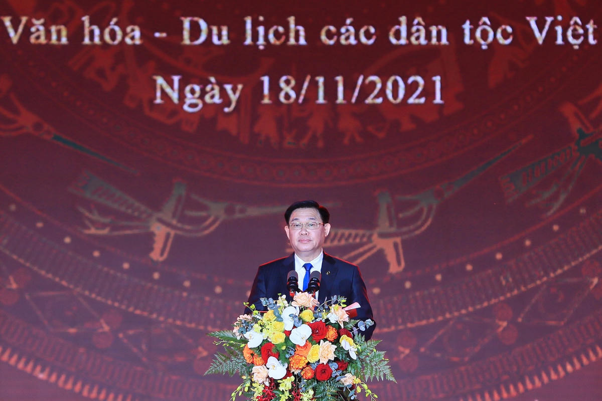 Chủ tịch Quốc hội Vương Đình Huệ phát biểu tại Lễ khai mạc.