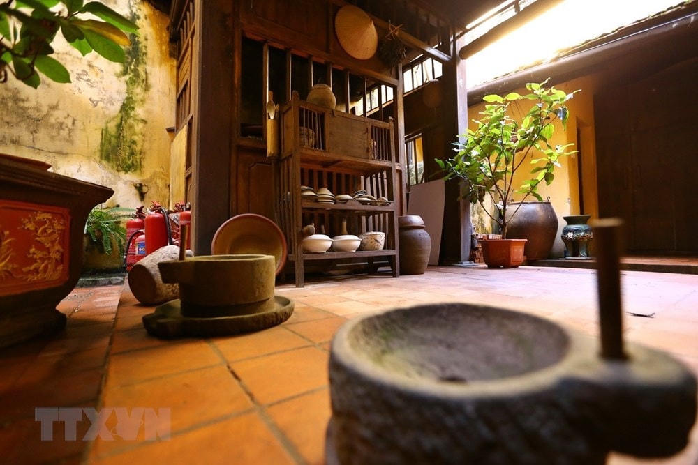 Không gian khu bếp trong ngôi nhà cổ 87 Mã Mây. (Nguồn: TTXVN).