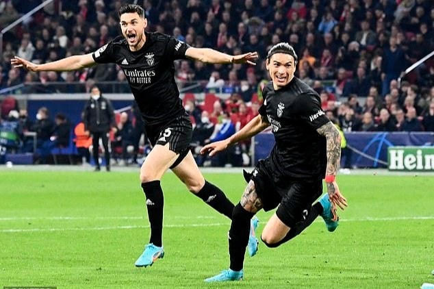 Nunez ăn mừng bàn thắng duy nhất của trận đấu cho Benfica.