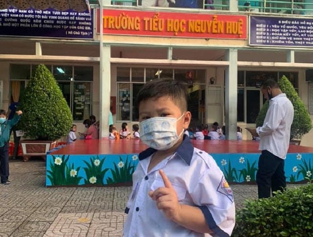 Khoảng 2000 học sinh của 2 trường tiểu học Võ Văn Tần và Nguyễn Huệ trên địa bàn quận 6 sẽ tiếp tục phải nghỉ học
