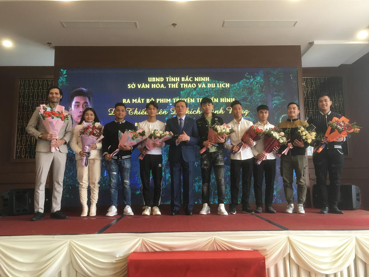Dàn diễn viên trong phim "Đội thiếu niên du kích Đình Bảng".
