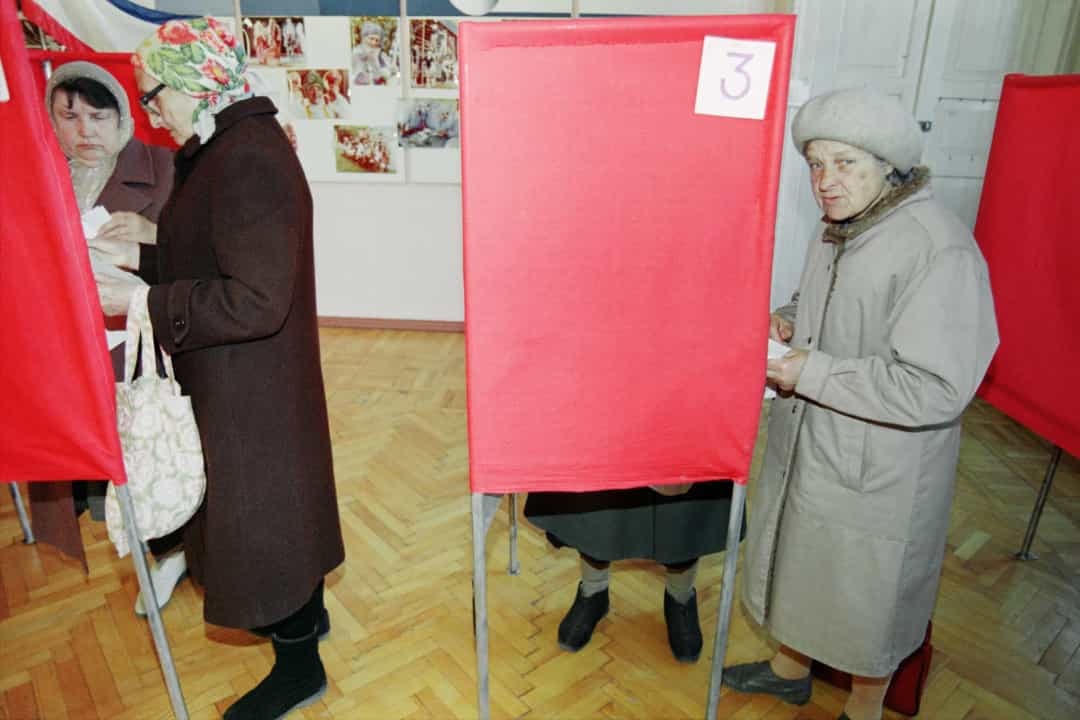 Phụ nữ được trao quyền bầu cử ở Ukraine vào năm 1919.