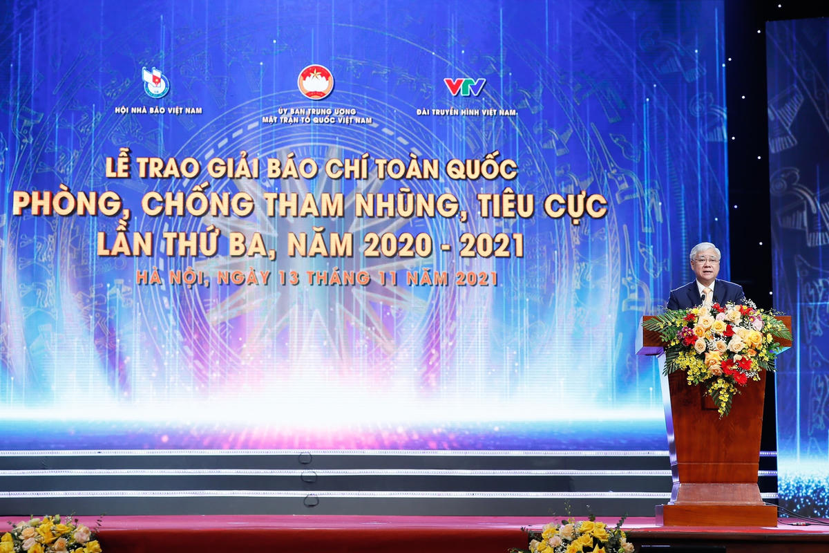 Báo chí là lực lượng xung kích, tiên phong trong phòng, chống tham nhũng và tiêu cực
