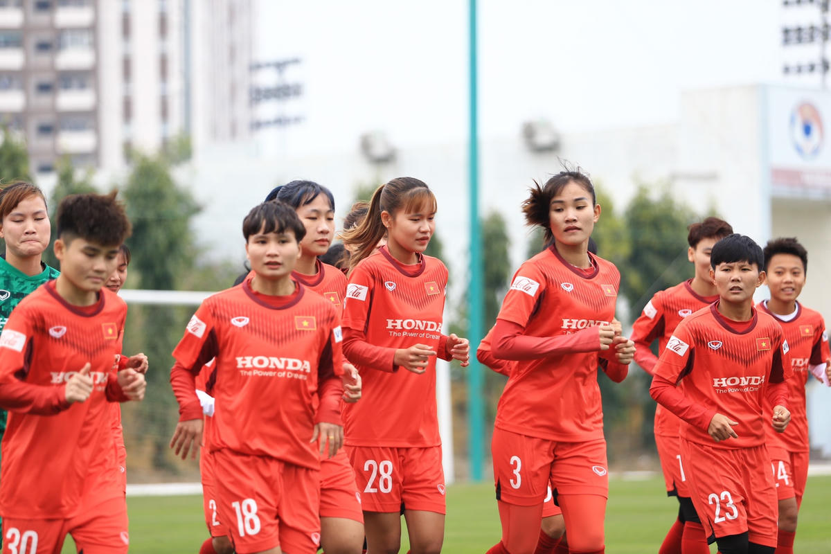 Bóng đá nữ Việt Nam đầy quyết tâm tạo nên lịch sử.