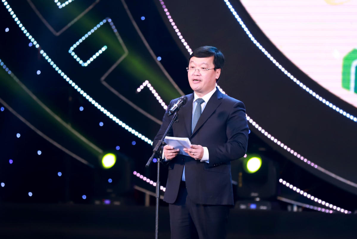 Ông Nguyễn Đức Trung, Chủ tịch UBND tỉnh Nghệ An tri ân sâu sắc đối với những hoạt động hết sức có ý nghĩa và lan tỏa tình yêu thương của các doanh nghiệp, doanh nhân, các nhà hảo tâm và các tầng lớp Nhân dân trong và ngoài tỉnh.
