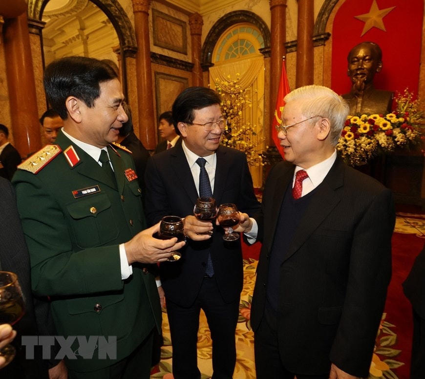 Tổng Bí thư, Chủ tịch nước chúc Tết các lãnh đạo và nguyên lãnh đạo