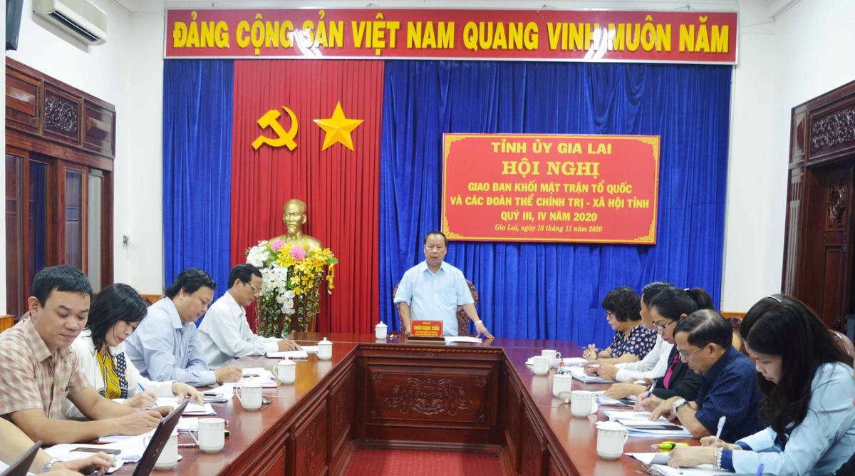 Ông Châu Ngọc Tuấn, Phó Bí thư Thường trực Tỉnh ủy, Chủ tịch HĐND tỉnh Gia Lai, phát biểu tại Hội nghị.