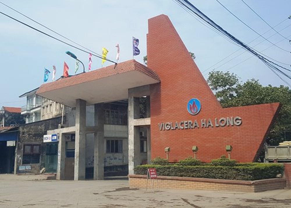 Hai công nhân Công ty cổ phần Viglacera Hạ Long bị thương vong trong ca sản xuất.