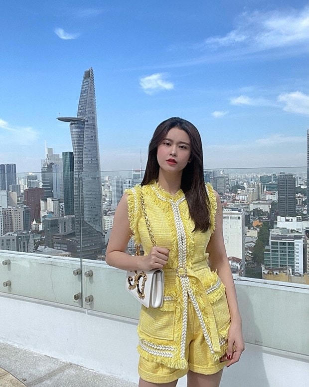 [ẢNH] Phong cách bánh bèo phủ sóng street style của dàn sao Việt