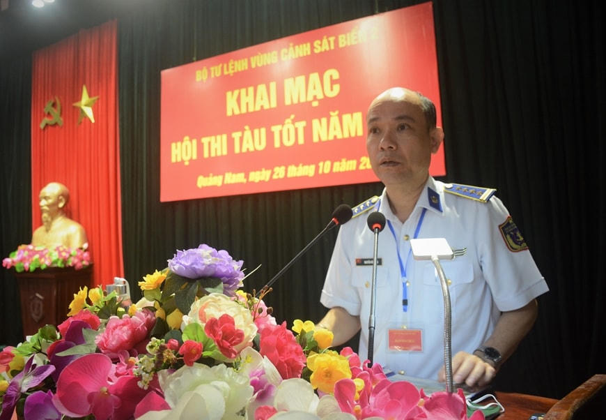 Đại tá Nguyễn Văn Tân, Phó Tư lệnh Vùng Cảnh sát biển 2 phát biểu khai mạc Hội thi.
