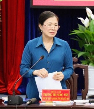 Phó chủ tịch Trương Thị Ngọc Ánh phát biểu tại buổi làm việc.