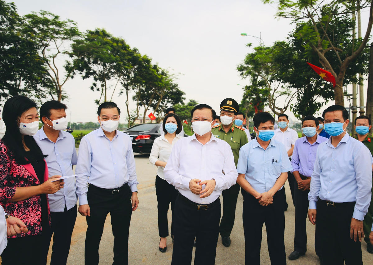 Lãnh đạo TP Hà Nội đi kiểm tra, chỉ đạo sâu sát nhiệm vụ phòng, chống dịch Covid-19 và chuẩn bị tổ chức bầu cử.