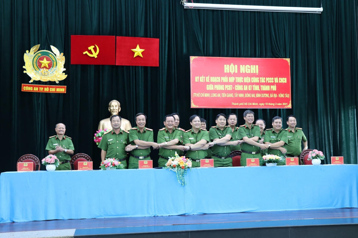 7 địa phương phía Nam hợp tác phòng cháy chữa cháy và cứu nạn cứu hộ