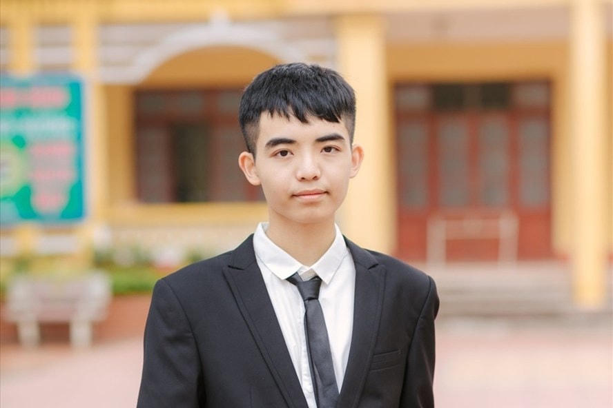 Thủ khoa khối A1 Thân Trọng An.