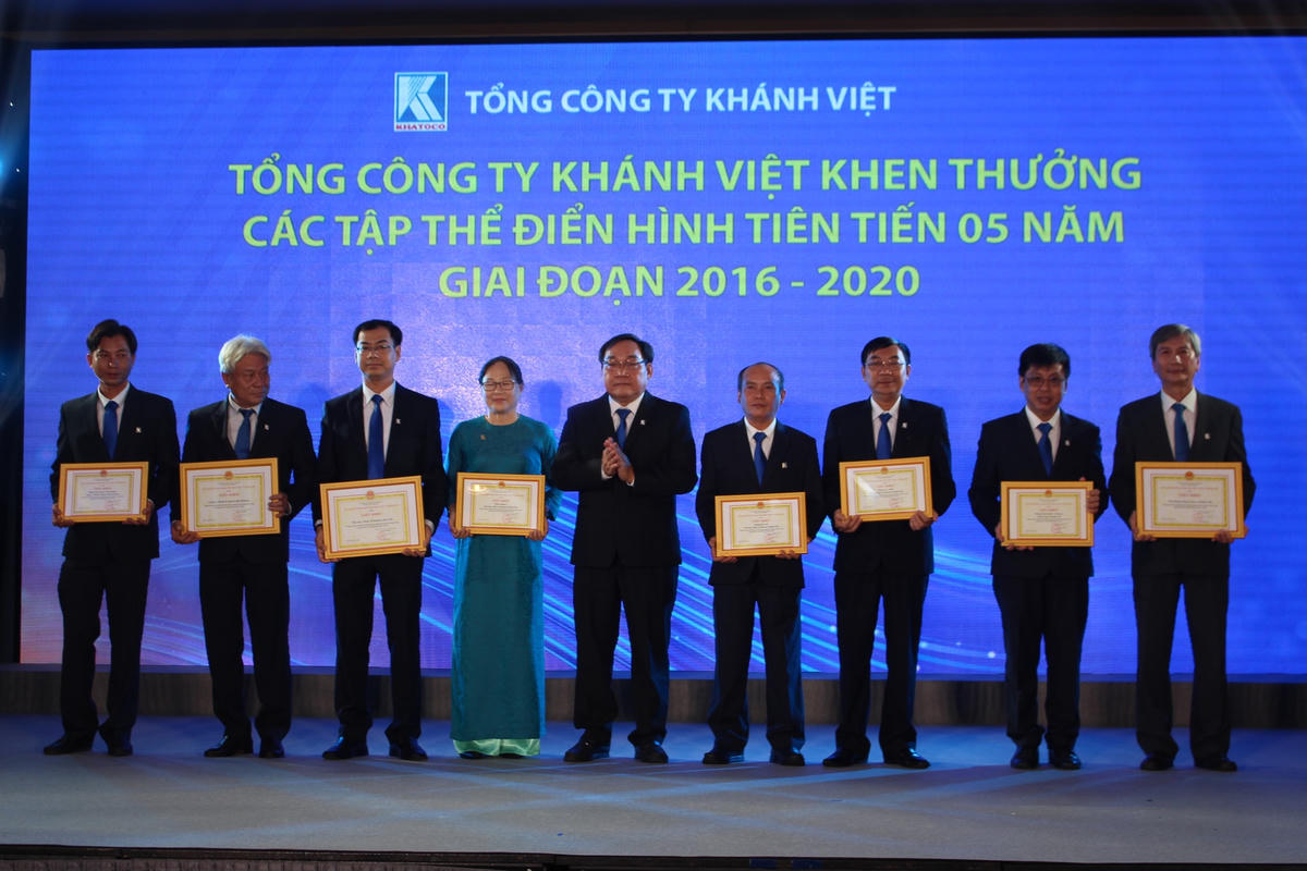 Các đơn vị, cá nhân nhận Bằng khen của UBND tỉnh Khánh Hòa.