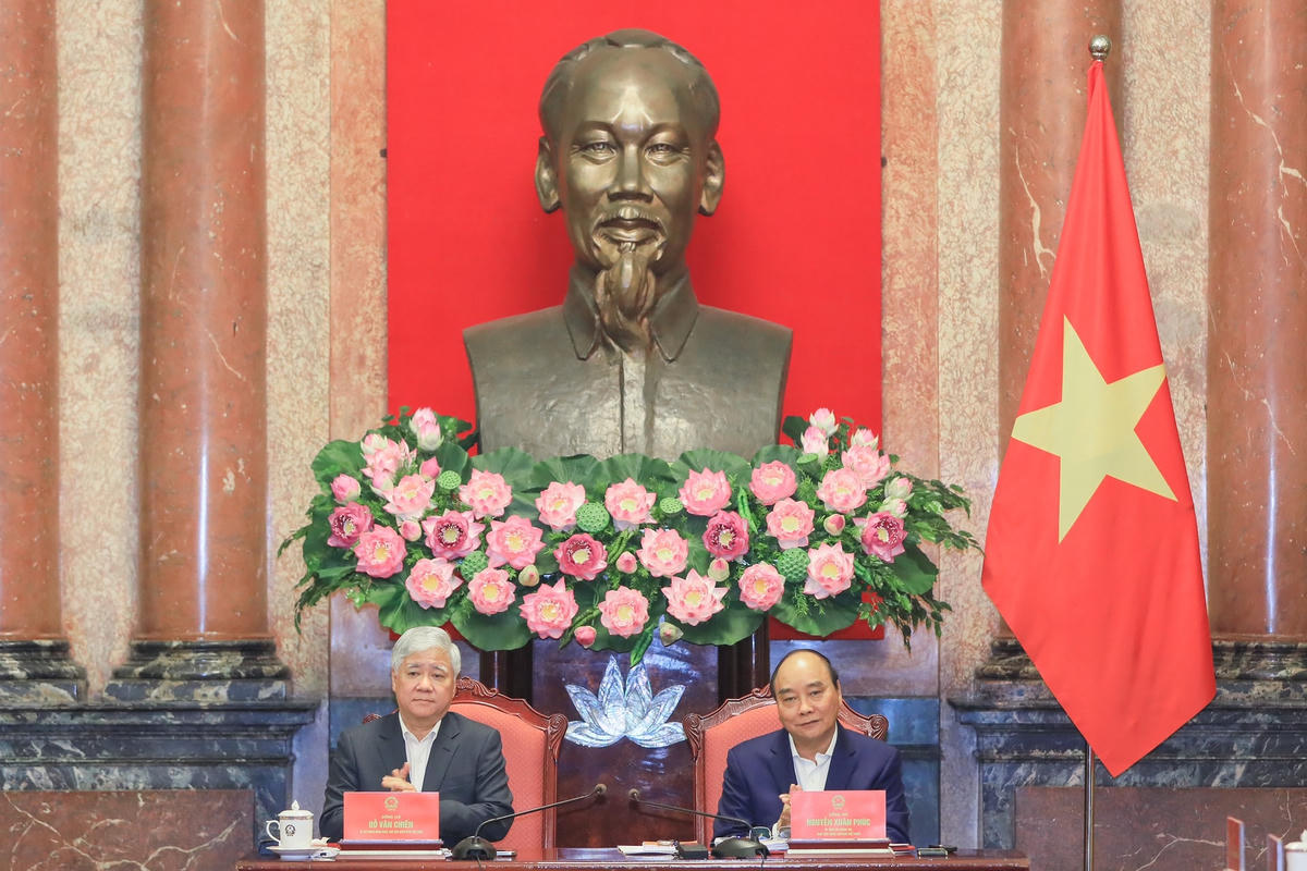 Chủ tịch nước Nguyễn Xuân Phúc, Chủ tịch UBTƯ MTTQ Việt Nam chủ trì Hội nghị.