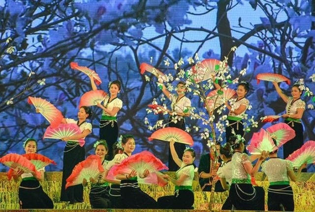 Lễ hội Hoa Ban năm 2021