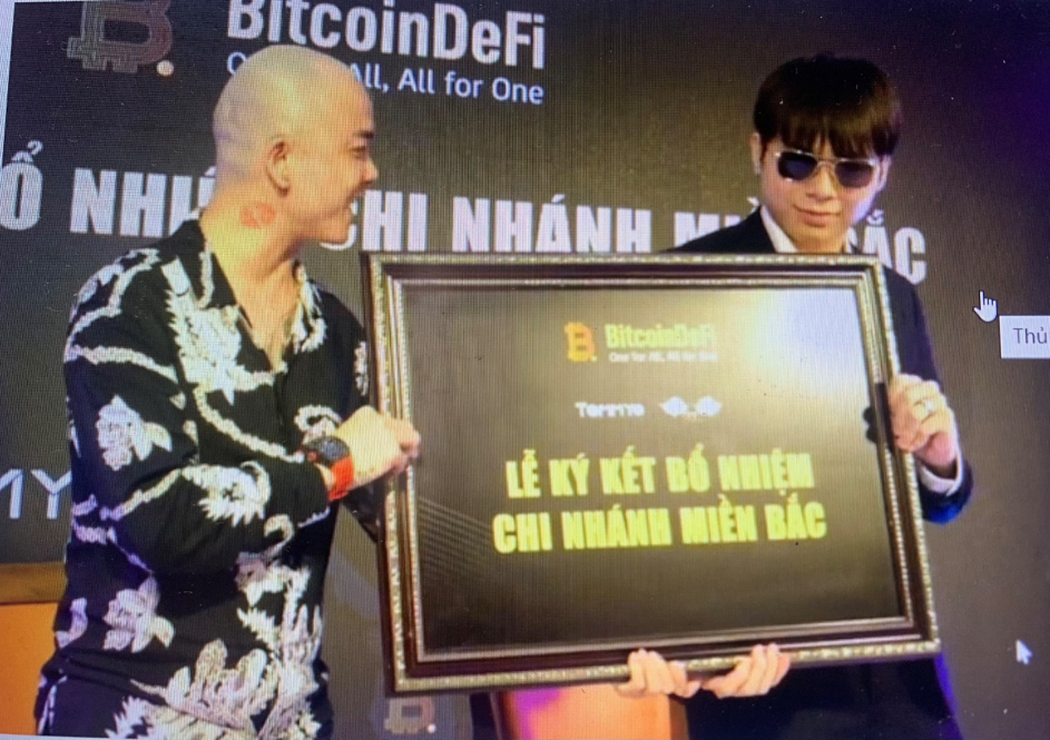 Lễ bổ nhiệm Phạm Tuấn được livestream trên nhiều mạng xã hội