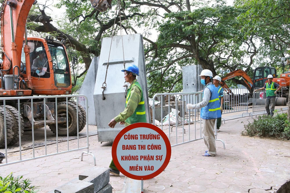 [ẢNH] Làm đẹp cho Hồ Gươm