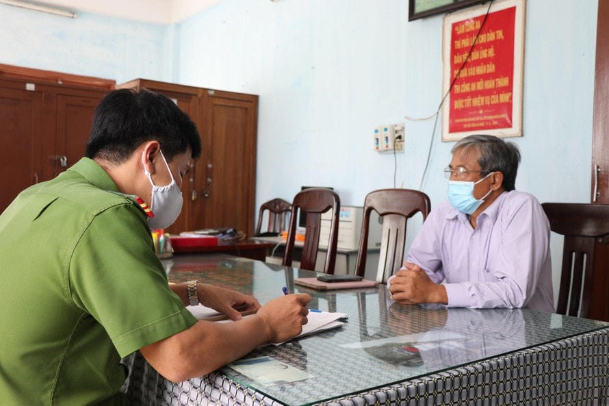 Bị can Mai Hắc Lợi tại cơ quan công an.