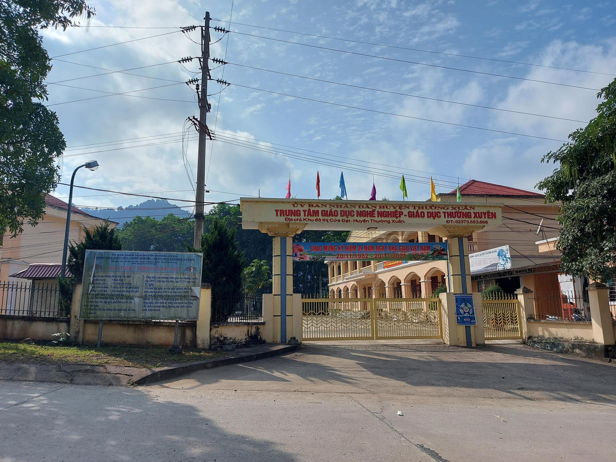 Trung tâm GDNN-GDTX huyện Thường Xuân được đầu tư hạ tầng khang trang, hiện đại nhưng không thu hút được học viên.