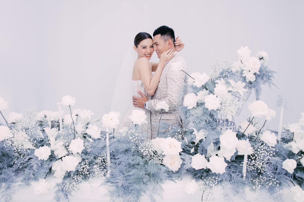 Lý Bình và Phương Trinh Jolie quyết định đi đến hôn nhân để gắn kết cùng nhau suốt quãng đời còn lại.