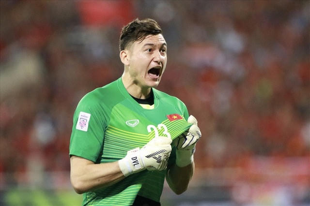 Thi đấu tại Nhật, Đặng Văn Lâm khó mà tham dự AFF Cup cùng đội tuyển Việt Nam.