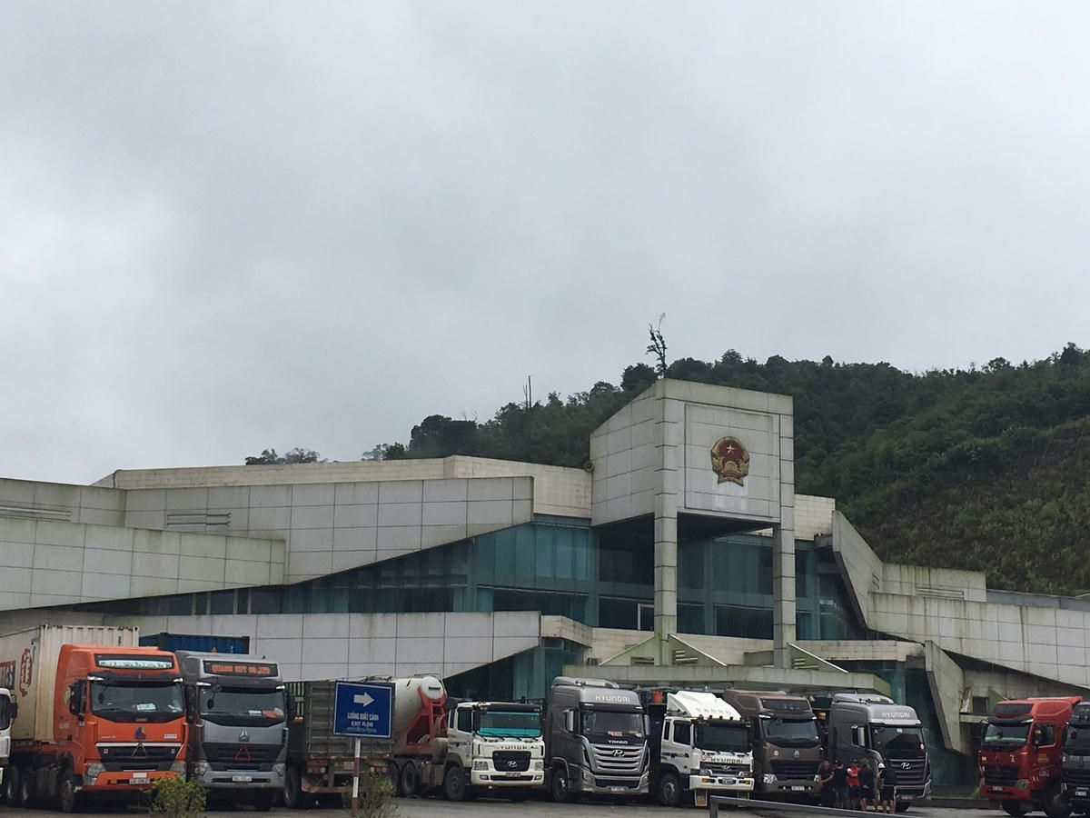 Cửa khẩu quốc tế Cầu Treo.