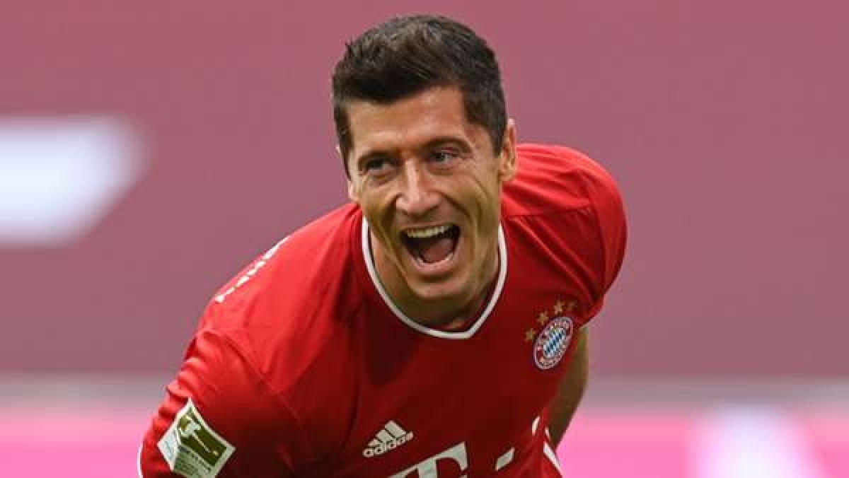 1.Robert Lewandowski | Bayern Munich | 28 bàn thắng (56 điểm).