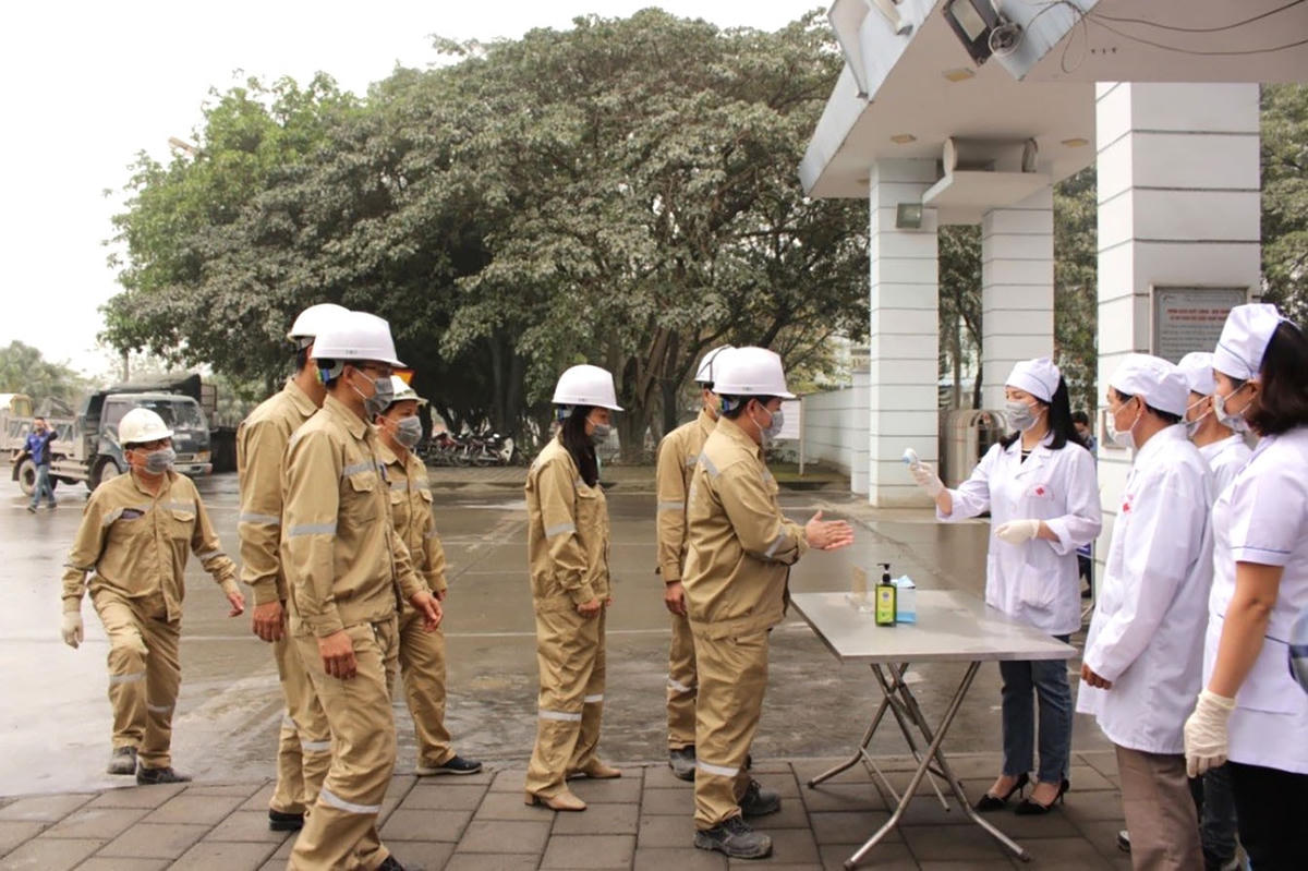 Tổng công ty xi măng VICEM nỗ lực phấn đấu thực hiện mục tiêu kép, cùng công tác phòng chống dịch Covid-19 đạt hiệu quả