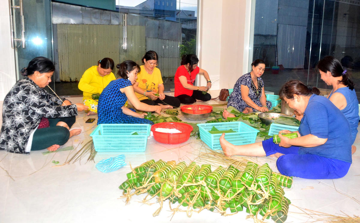 Những đòn bánh tét được gói kỹ càng