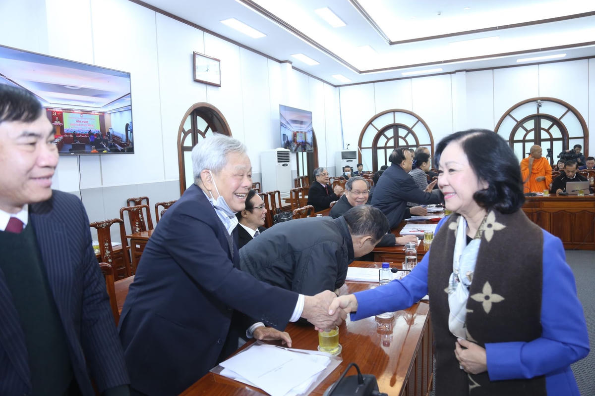Trưởng ban Dân vận Trung ương Trương Thị Mai và các đại biểu dự Hội nghị.