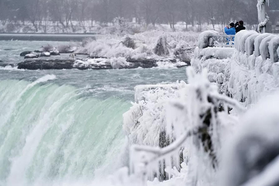 [ẢNH] Vẻ đẹp của thác Niagara vào mùa đông 