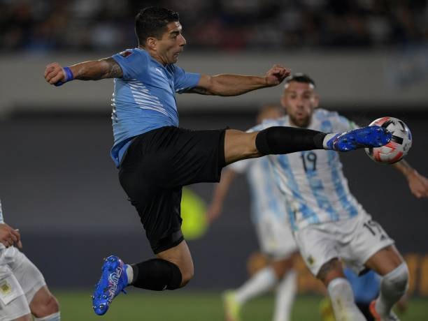 Luis Suarez có một ngày thi đấu thiếu may mắn.
