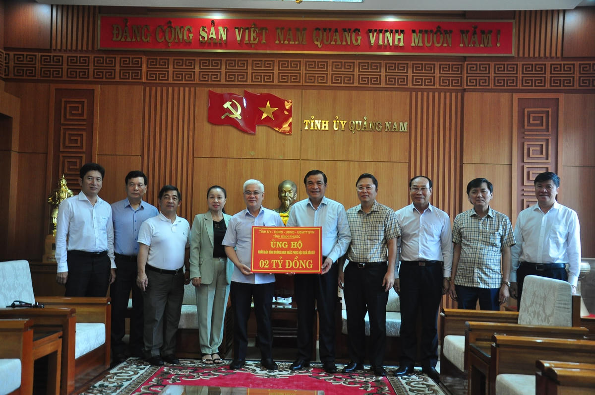 Tỉnh Bình Phước hỗ trợ 2 tỷ đồng cho đồng bào Quảng Nam khắc phục hậu quả bão lũ.