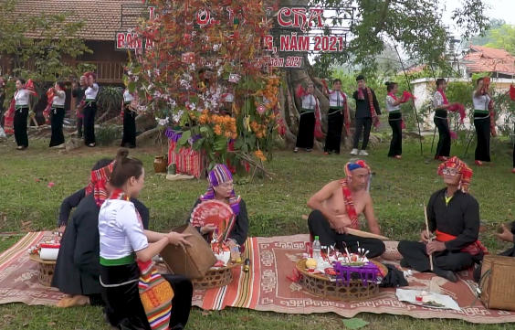 Độc đáo Lễ hội Hết Chá