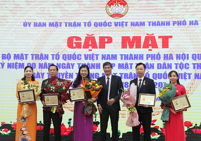 Các cá nhân được nhận kỷ niệm chương Vì sự nghiệp Đại đoàn kết toàn dân tộc.