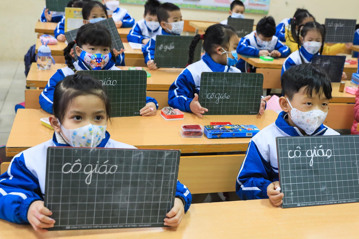 Sau thời gian dài nghỉ học do ảnh hưởng của dịch Covid-19, nhiều học sinh háo hức được trở lại trường. Ảnh: Quang Vinh