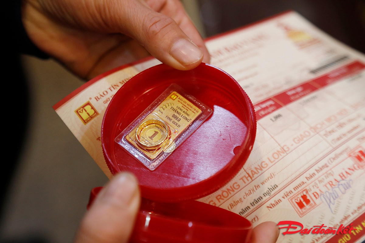 Vàng trơn là sản phẩm bán chạy nhất tại cửa hàng trong sáng ngày vía Thần tài.