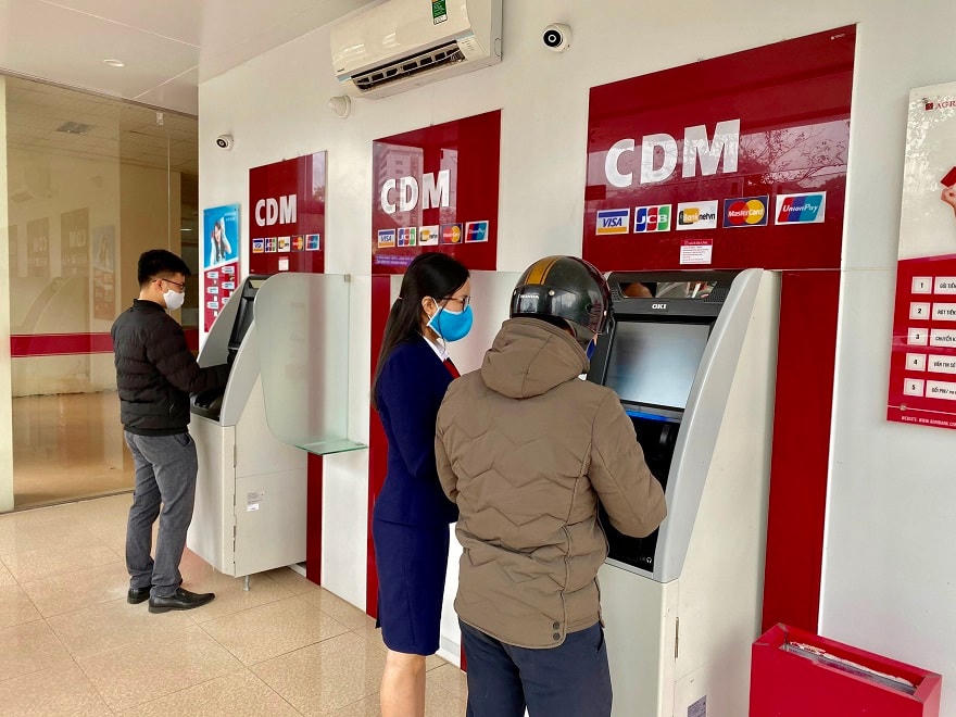 Miễn, giảm các loại phí và lãi suất cho vay: Agribank cùng khách hàng vượt qua đại dịch