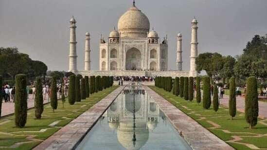 Ấn Độ đóng cửa đền Taj Mahal do thông tin đe dọa đánh bom