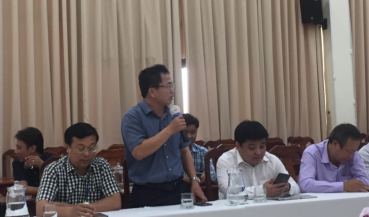 Ông Chu Ninh, Trưởng đại diện Báo Đại Đoàn Kết tại TP HCM phát biểu đóng góp ý kiến tại buổi họp mặt. (Ảnh: Hồng Phúc).