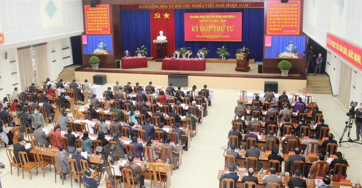 Quang cảnh kỳ họp thứ 4, HĐND tỉnh Quảng Nam khóa X.