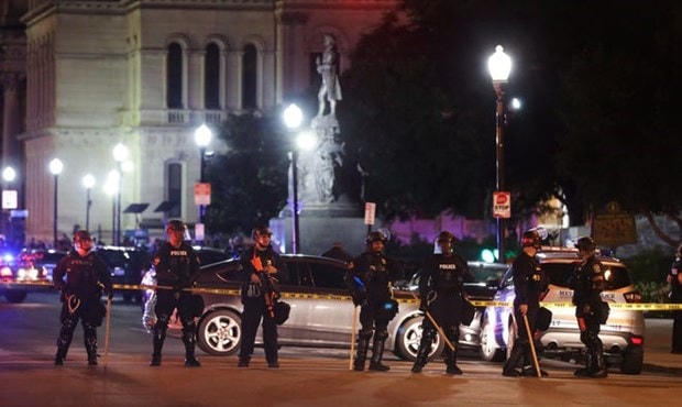 Hiện trường vụ nổ súng. (Nguồn: courier-journal.com).